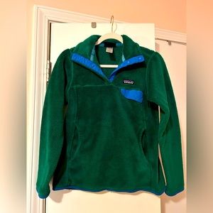 Patagonia Pullover Size S in Green